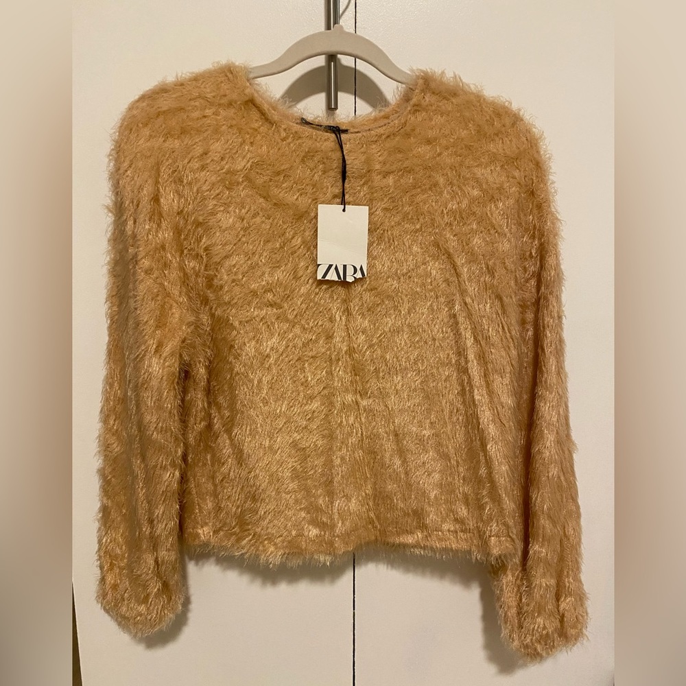 NWT Zara Faux Fur Sweater in Blush Pink. Size S / Small